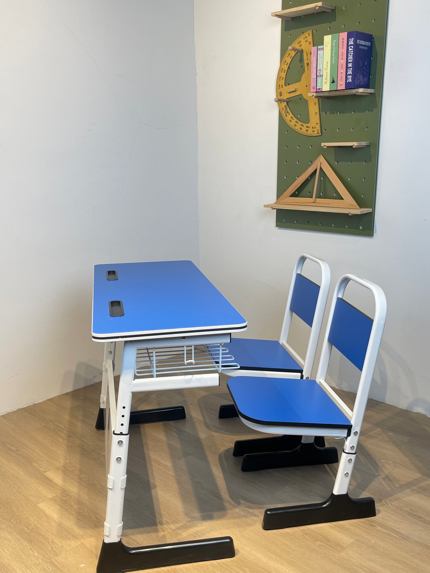Classroom double seat desk and chair