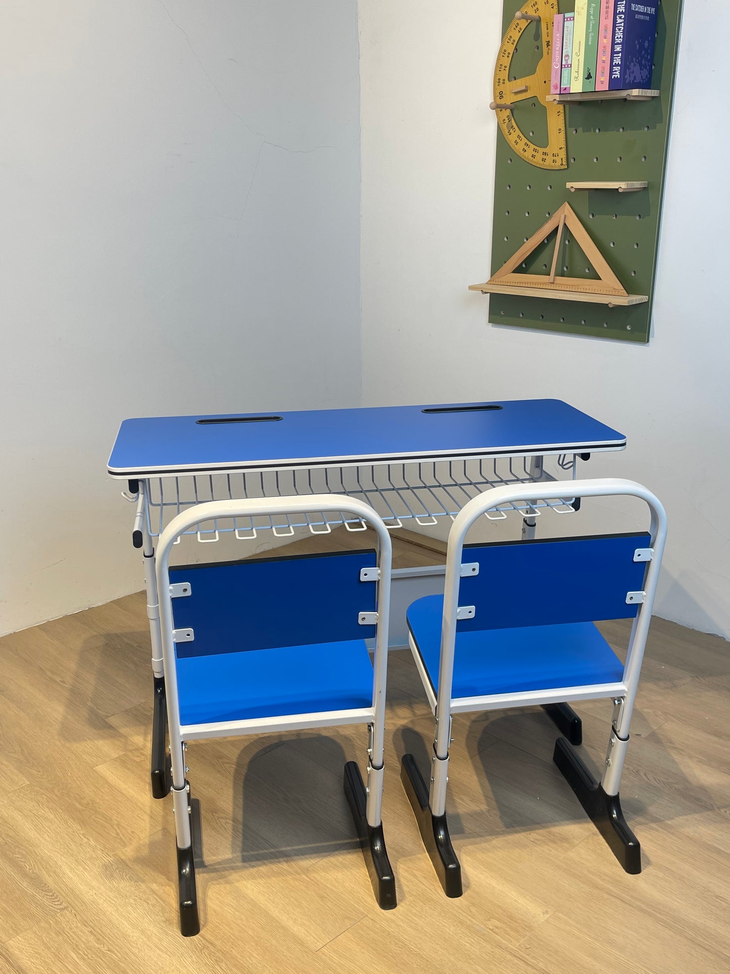 Classroom double seat desk and chair